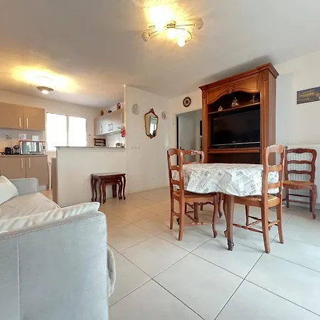 2 Chambres, Balcon, Parking A - Fr-1-474-273 Apartment