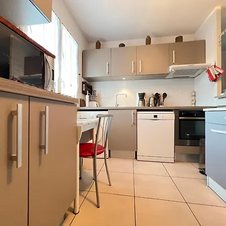 2 Chambres, Balcon, Parking A - Fr-1-474-273 Apartament *