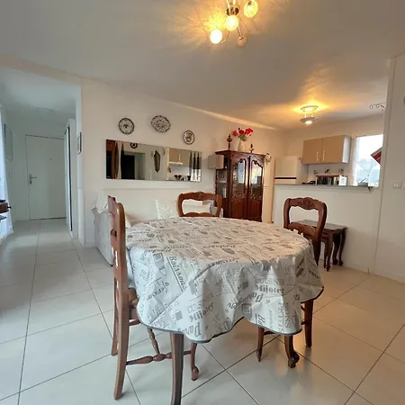 2 Chambres, Balcon, Parking A - Fr-1-474-273 Apartmán