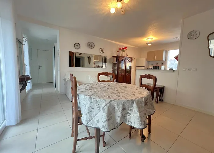2 Chambres, Balcon, Parking A - Fr-1-474-273 Apartament